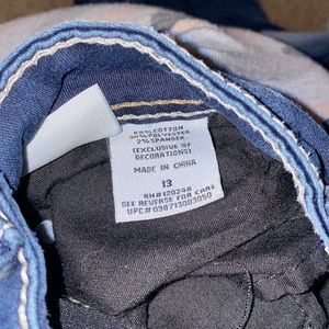 Woman’s wallflower jeans